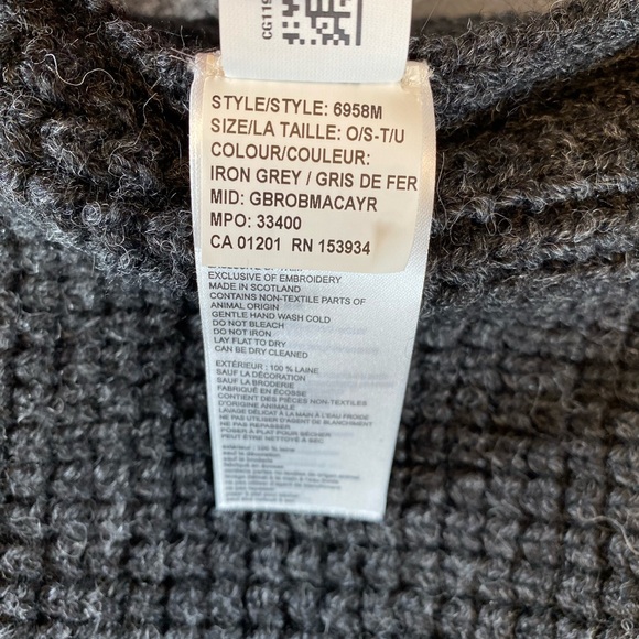 Canada Goose x Mackie Waffle Infinity Loop Scarf Iron Grey - Picture 9 of 9